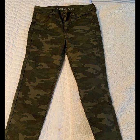 American Eagle army pants. Wore once. Size 10 - Picture 1 of 1